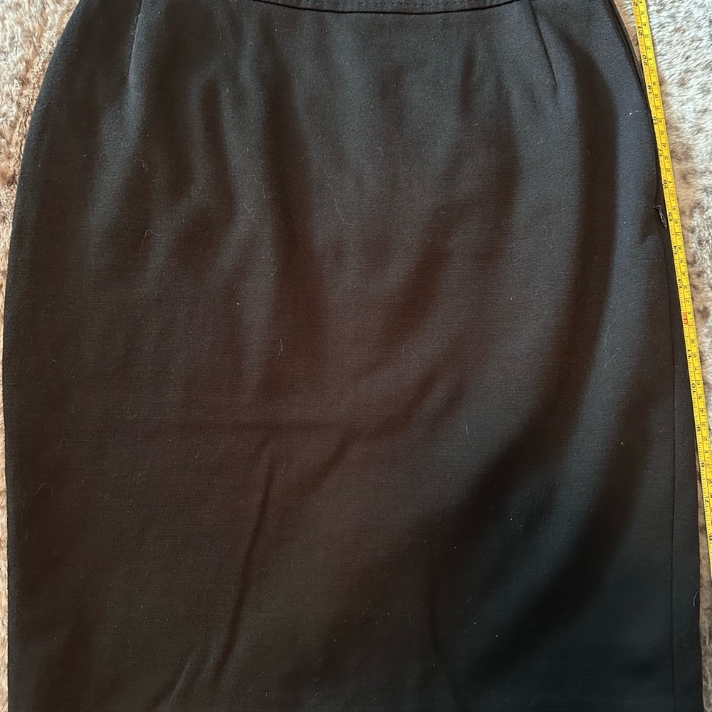 Tahari, Classic Black, Pencil Skirt sz 8